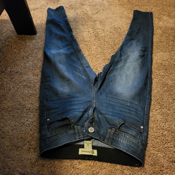 Democracy Jeans - Picture 4 of 14